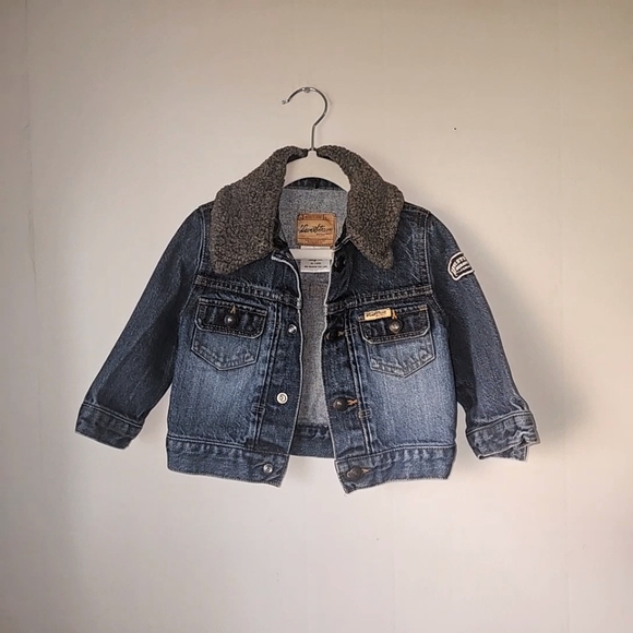 Levi's | (18 mos) | Vintage Jean Jacket/Denim Trucker Jacket with Sherpa Collar - Picture 2 of 11
